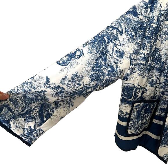 Women's Cropped Floral Quilted Open‎ Front Puffer Jacket White Blue Size Large - Picture 4 of 10